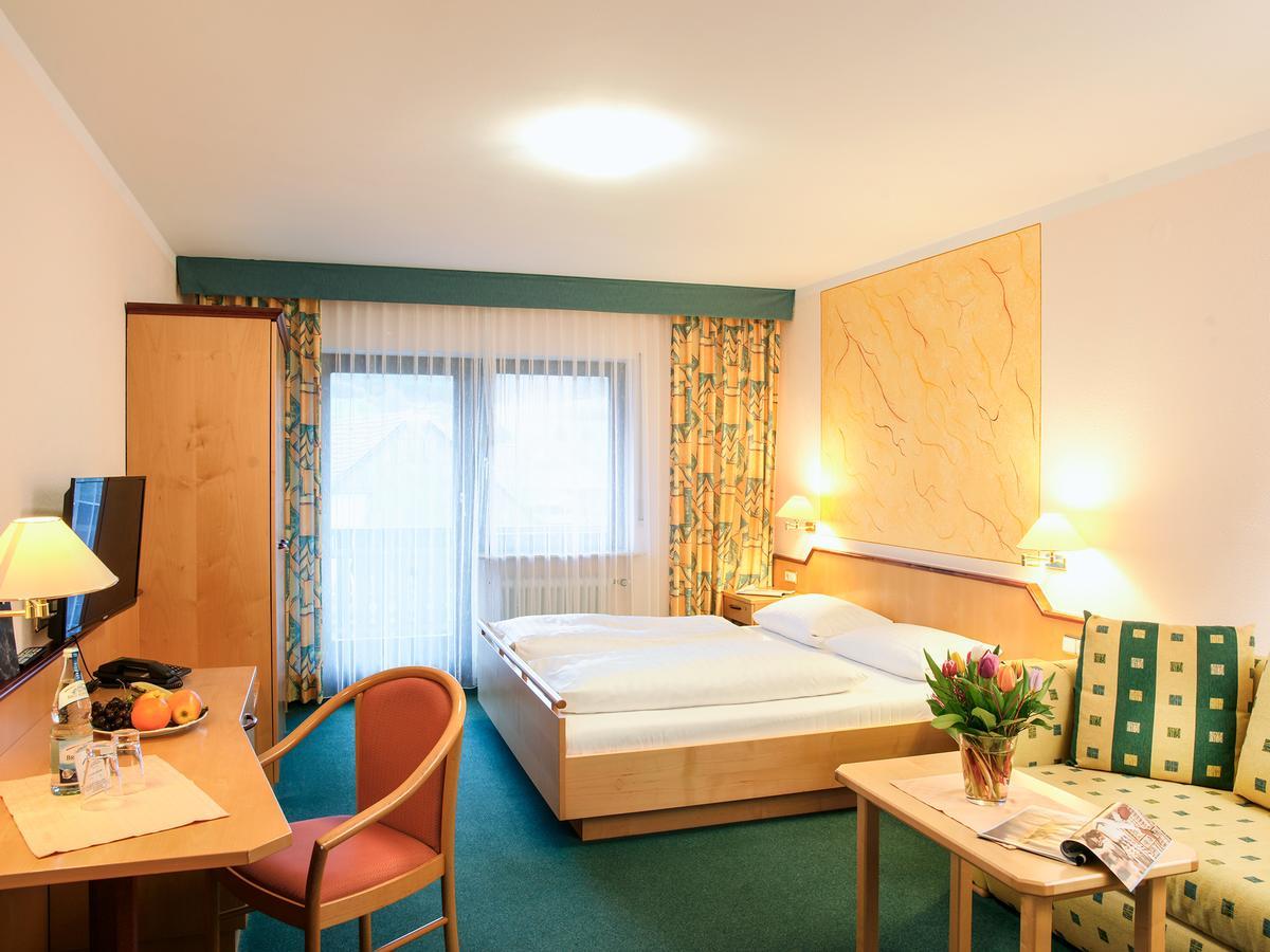 Hotel Gasthof Zum Biber Motten Екстериор снимка