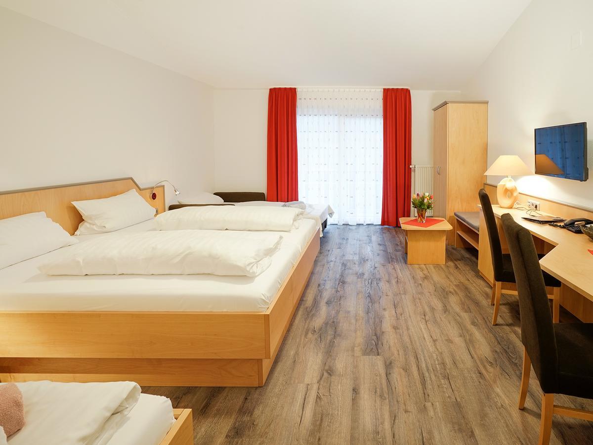Hotel Gasthof Zum Biber Motten Екстериор снимка