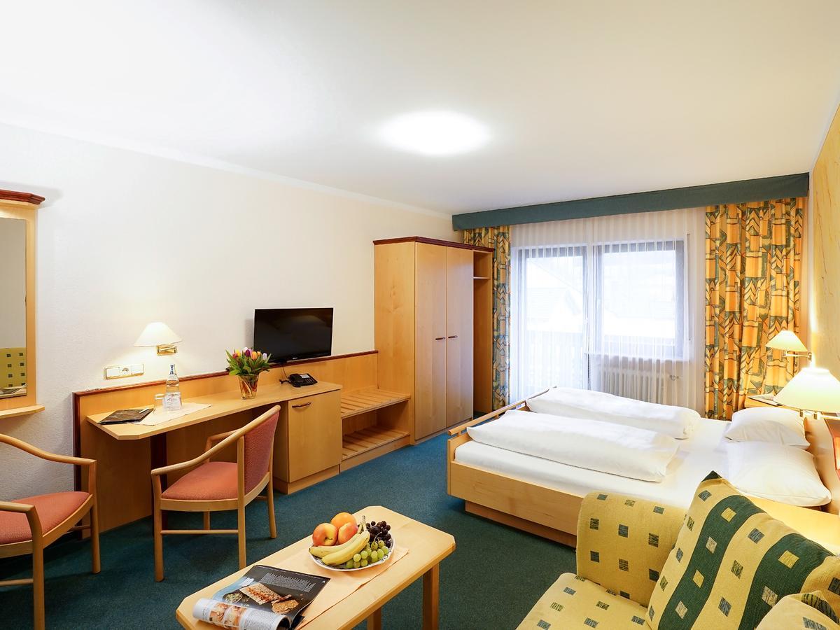 Hotel Gasthof Zum Biber Motten Екстериор снимка