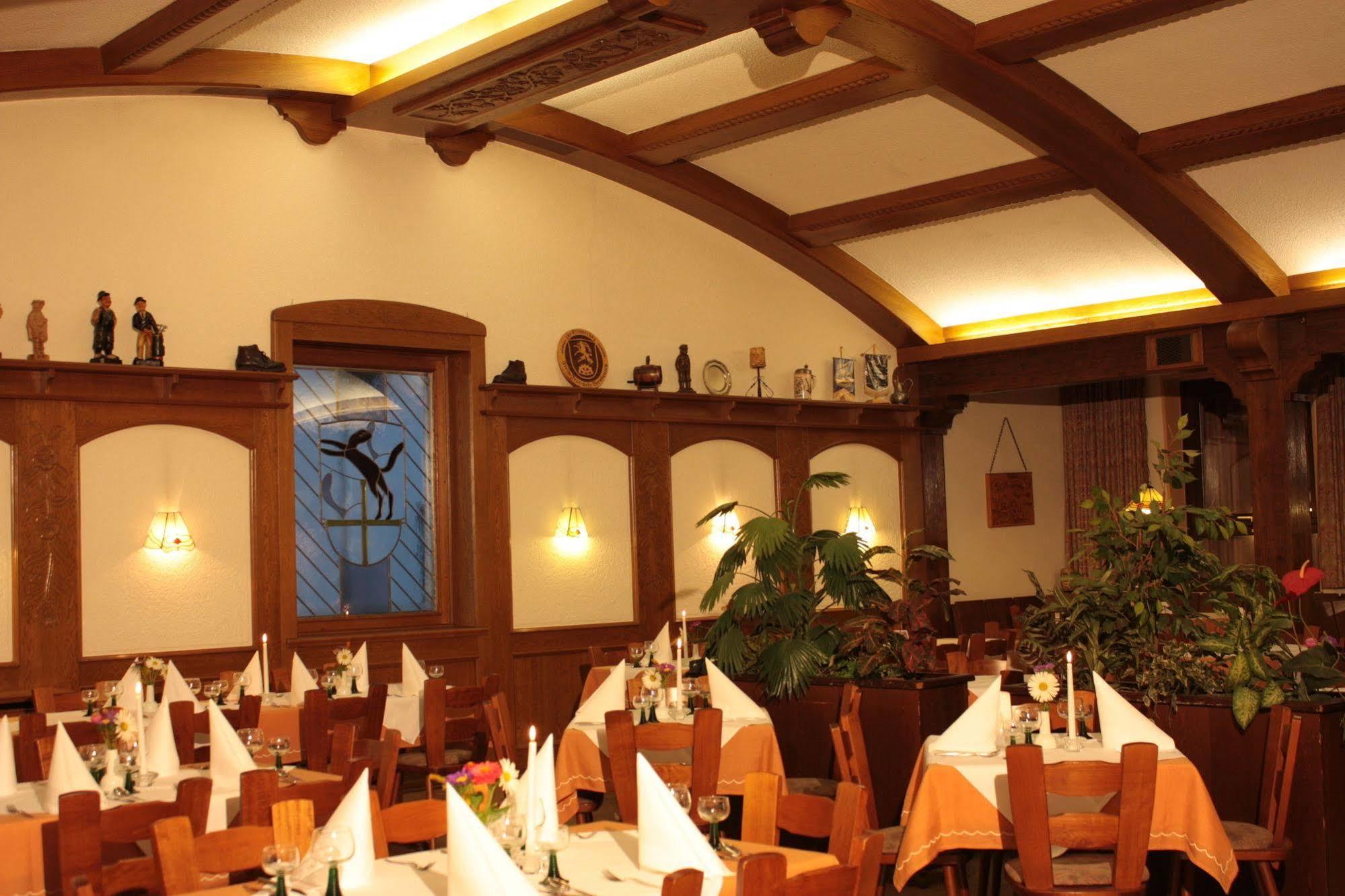 Hotel Gasthof Zum Biber Motten Екстериор снимка