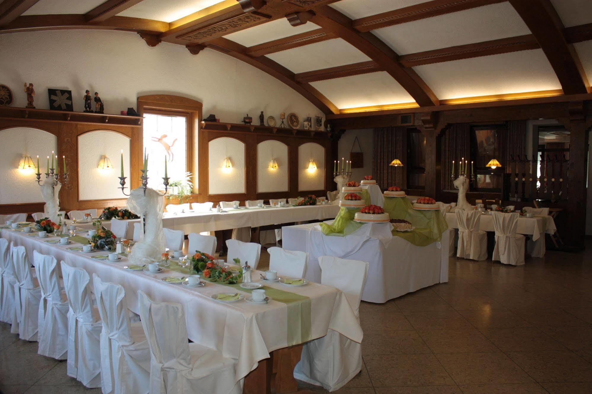 Hotel Gasthof Zum Biber Motten Екстериор снимка